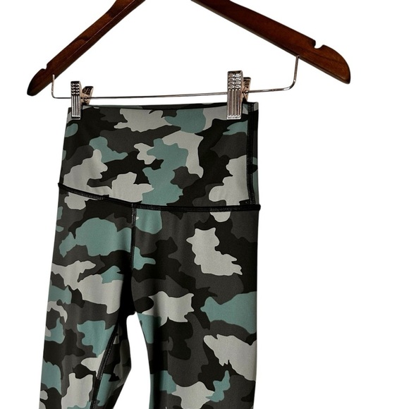 Lululemon Wunder Under High-Rise Tight 25"- Teal Camo- Size 4 - Picture 7 of 13
